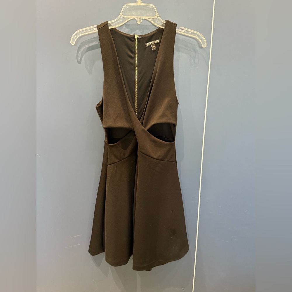 Express LBD Little Black Cocktail Dress V Neck Cut Out Waist Womens 4 Lined